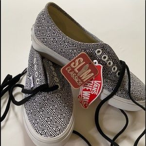Vans “Off The Wall” Slim Classics Sneakers